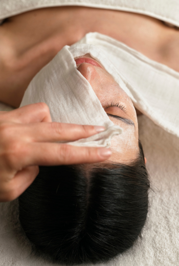 Soin visage Dr Hauschka - produits cosmétiques biodynamiques